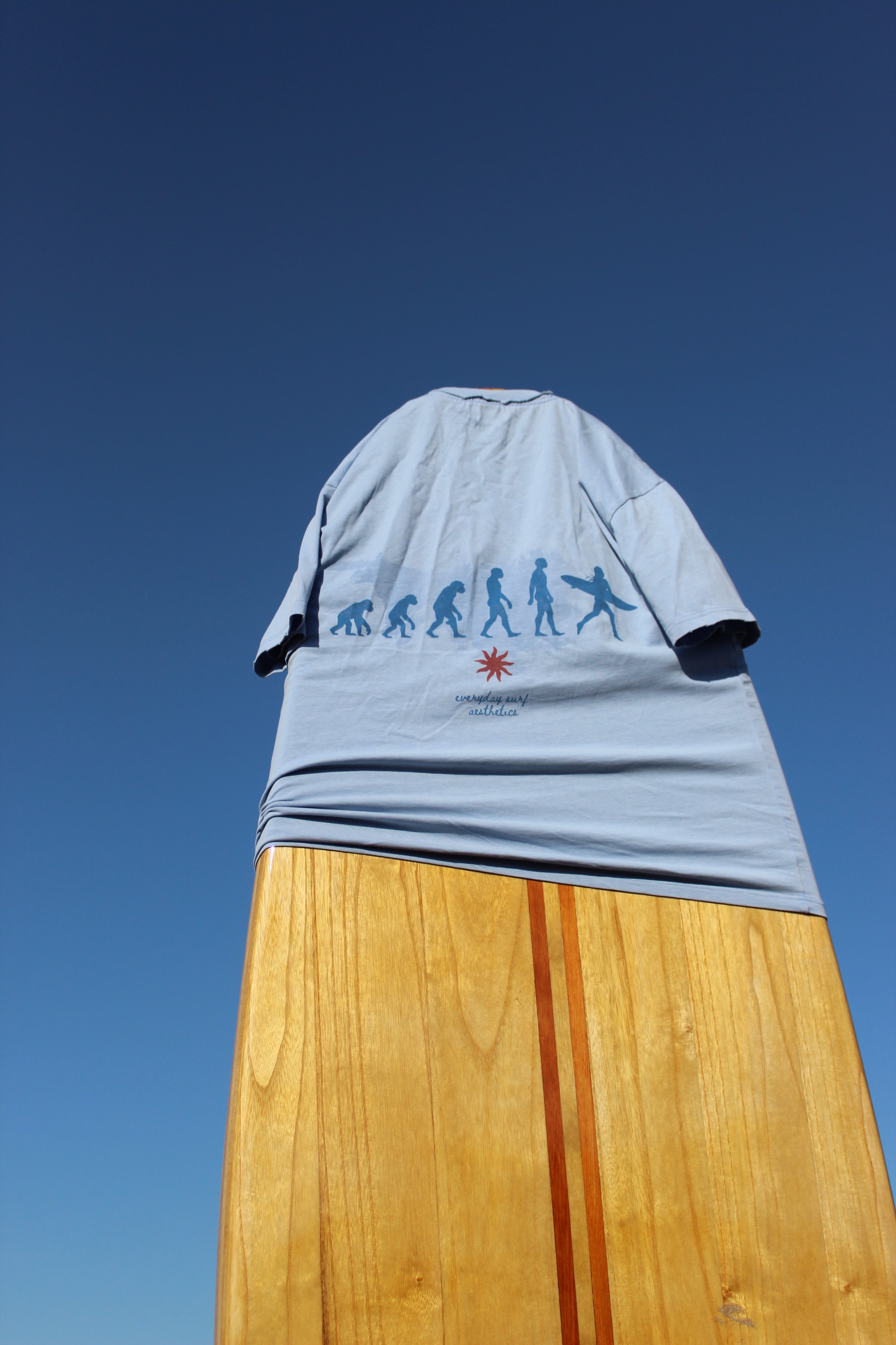 BORN TO SURF TEE